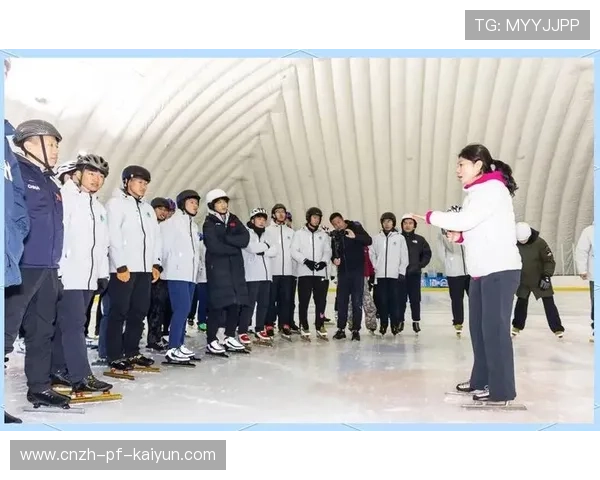 冰雪运动学院开展教练员跨区培训与教学资源共享，冰雪运动教练费用